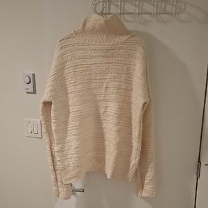 Women's Ivory/Cream Wool & Cashmere 3-D Knit Turtleneck Sweater (Size M)